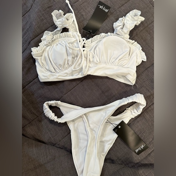 Ruched Ruffle Detail Bikini - Picture 5 of 10